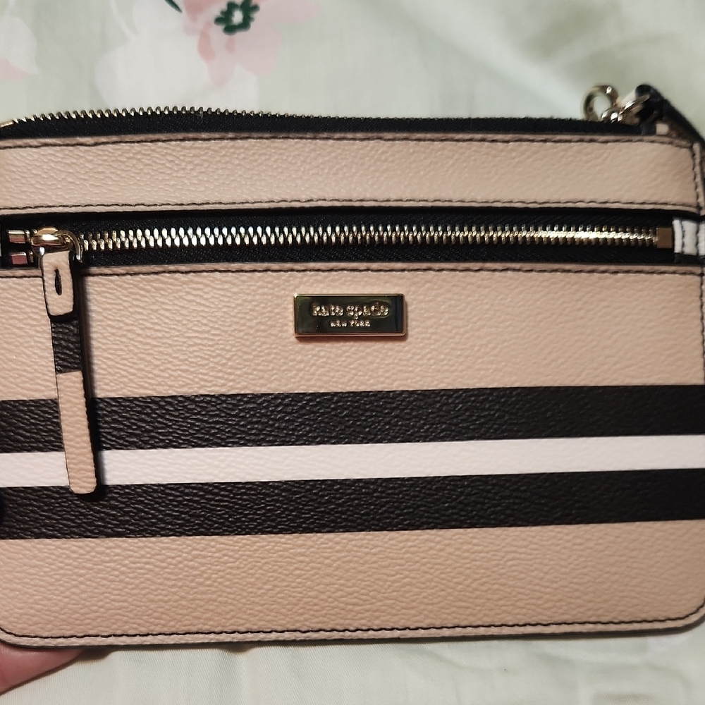 Kate Spade Black and Cream Crossbody Bag